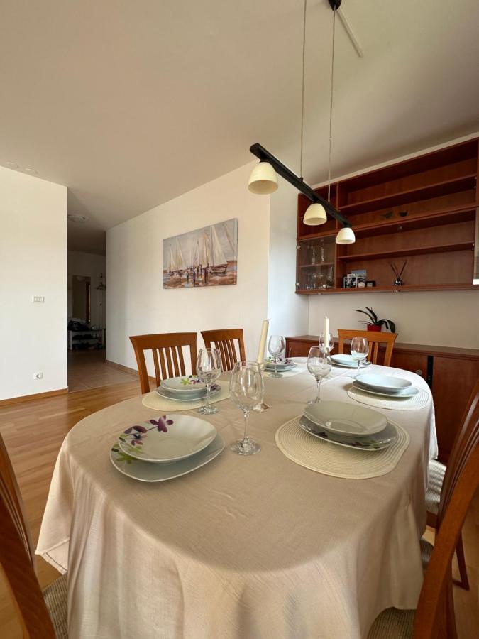 Aurora Luxury Apartment โตรกีร์ ภายนอก รูปภาพ