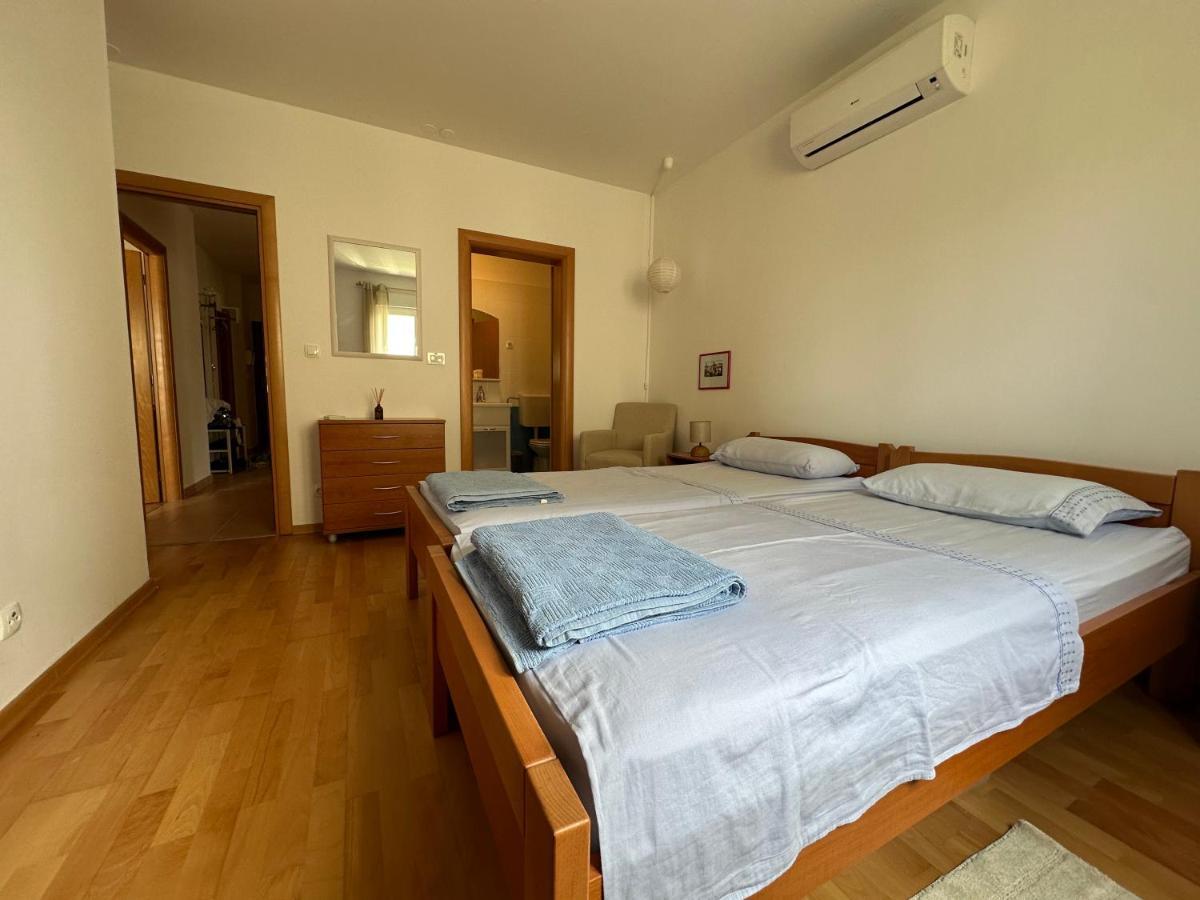 Aurora Luxury Apartment โตรกีร์ ภายนอก รูปภาพ