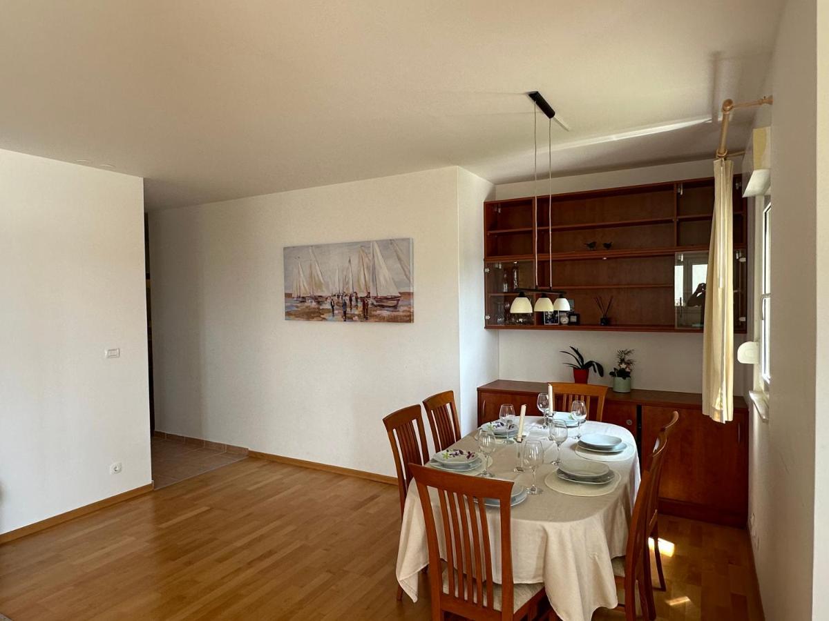 Aurora Luxury Apartment โตรกีร์ ภายนอก รูปภาพ