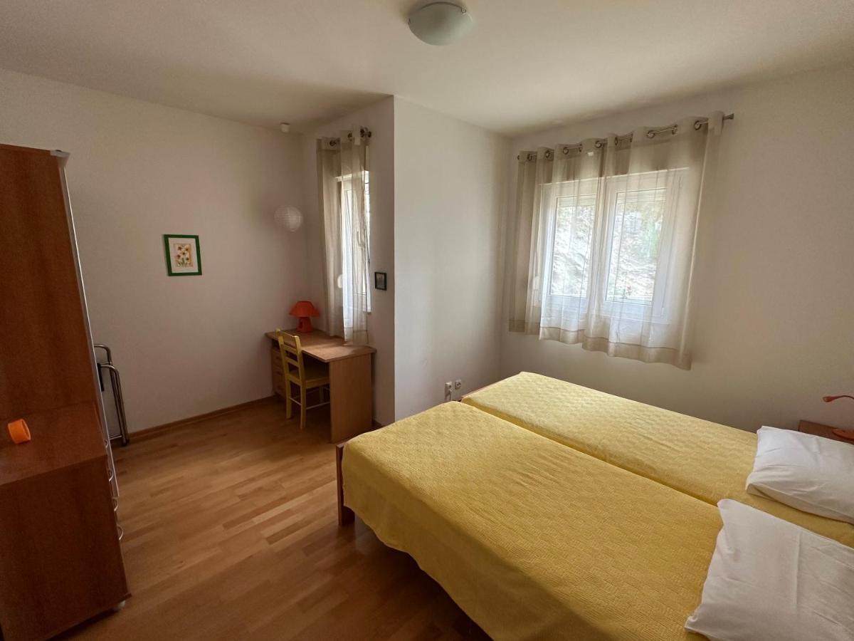 Aurora Luxury Apartment โตรกีร์ ภายนอก รูปภาพ