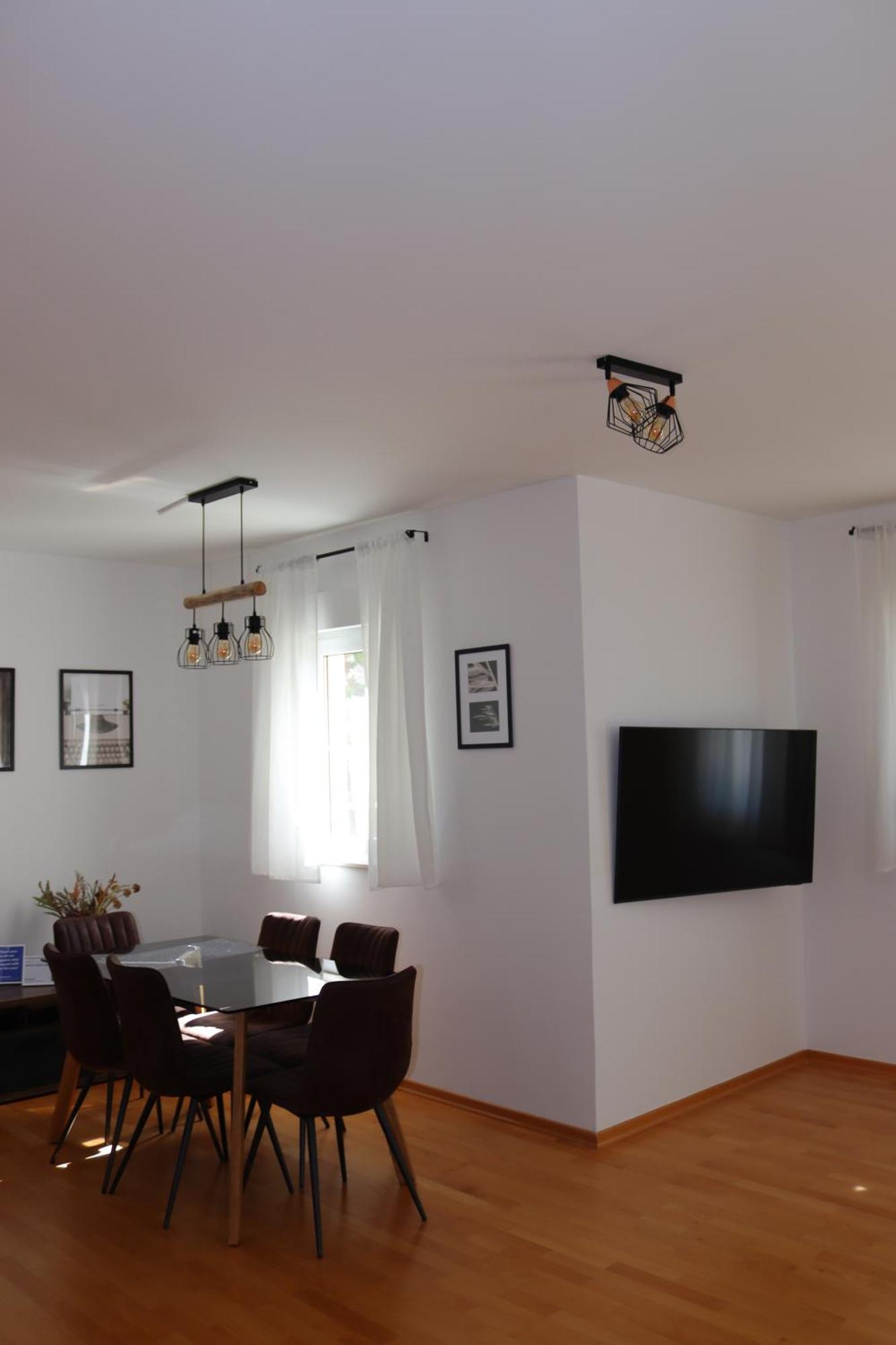 Aurora Luxury Apartment โตรกีร์ ภายนอก รูปภาพ