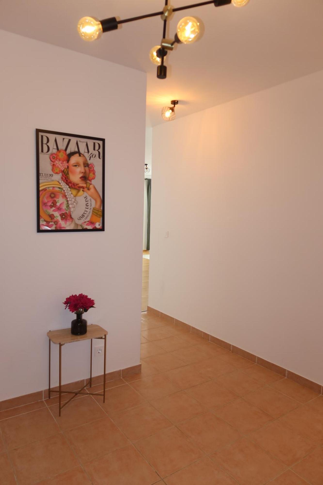 Aurora Luxury Apartment โตรกีร์ ภายนอก รูปภาพ